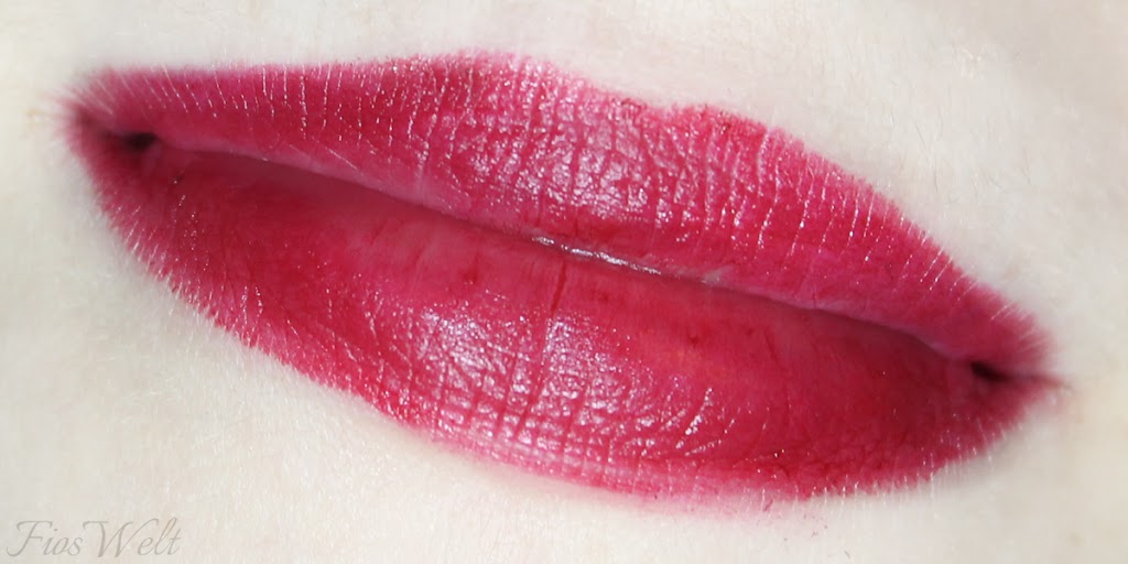 2in1 lipstick & liner Swatch
